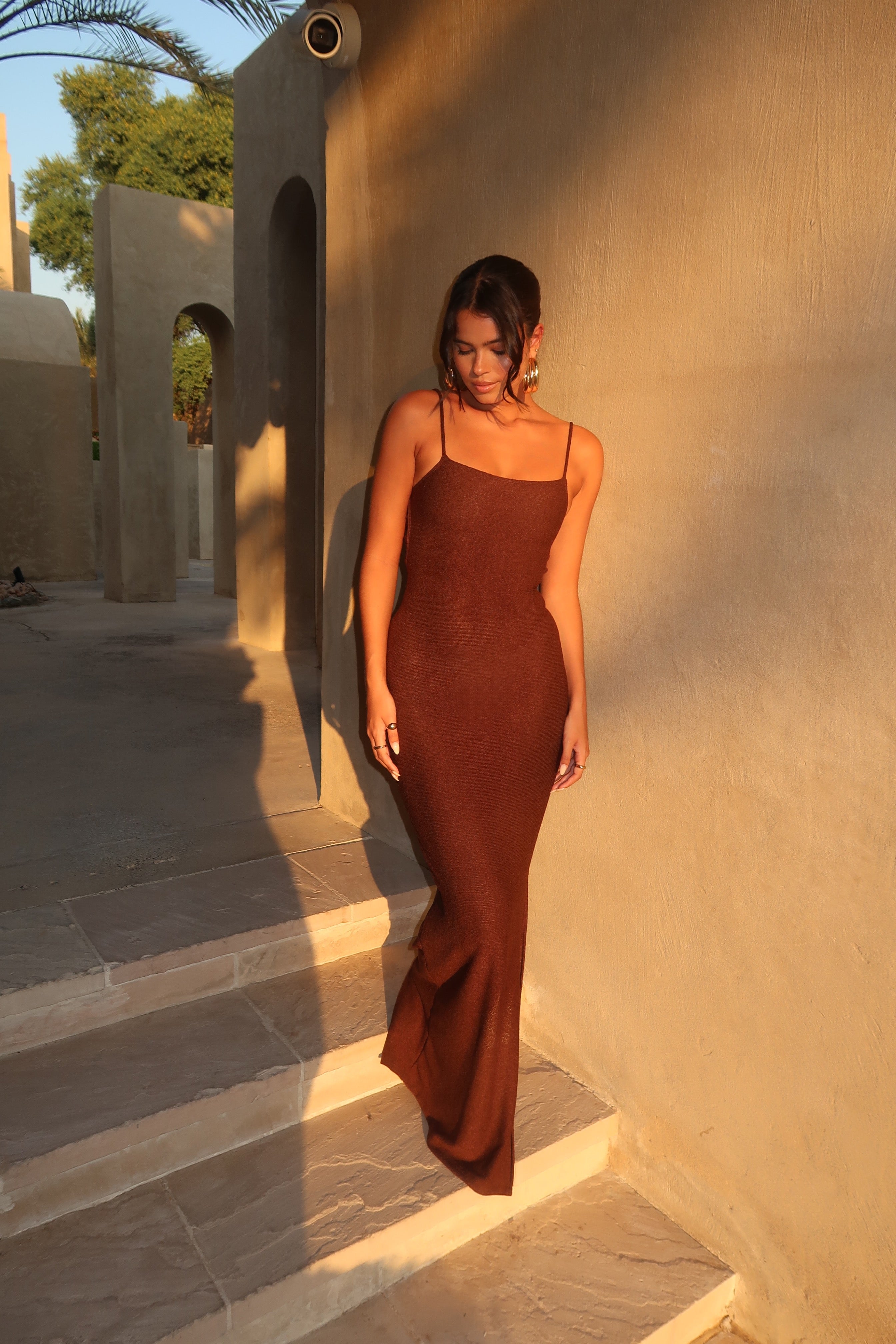 Maison Étoile™ | ROBE MAXI EN TRICOT CHOCOLAT