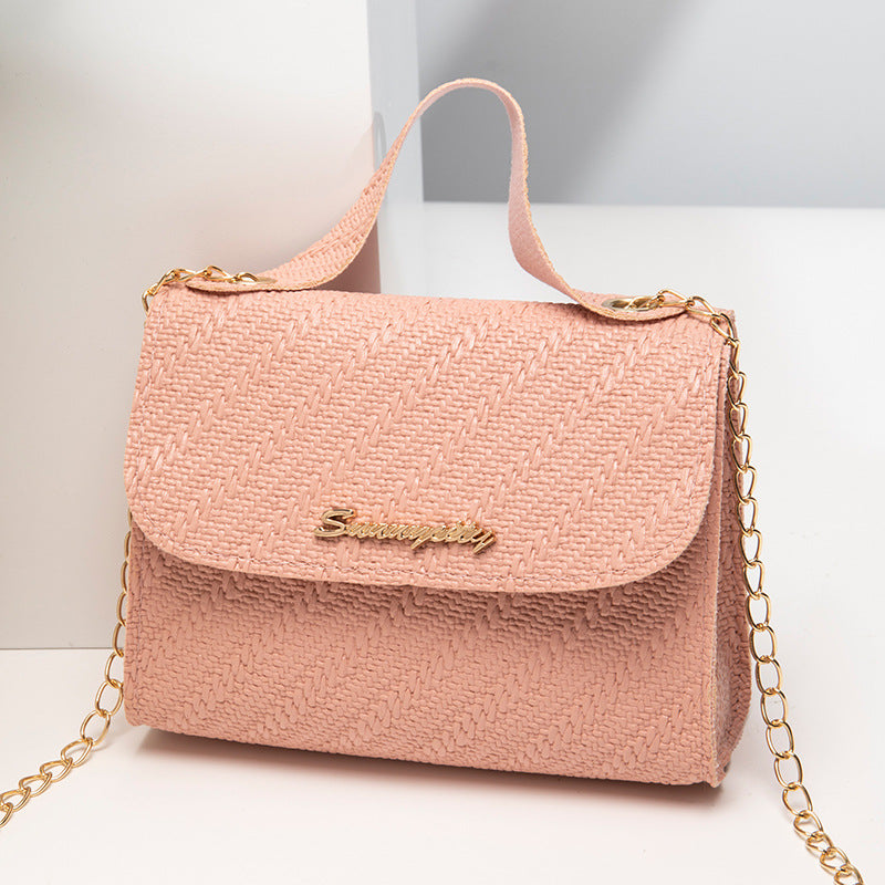 Maison Étoile™ | Chaîne sculptée, style sobre